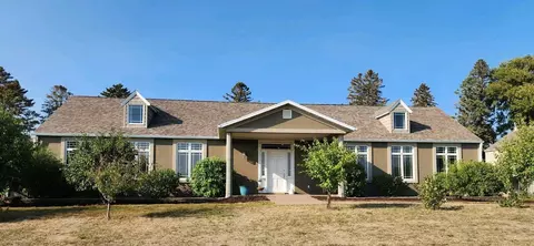 2780 W Highway 30, Ellendale, MN 56026