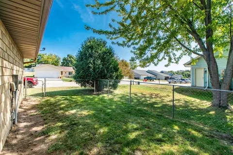 105 8th Ave NW, Plainview, MN 55964 photo 44