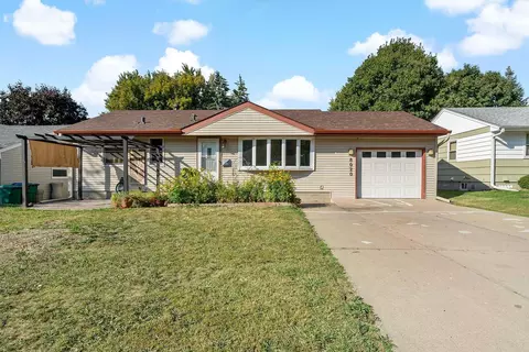 8020 W 34 12 St, Saint Louis Park, MN 55426