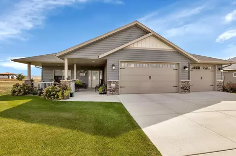 202 15th St N, Cold Spring, MN 56320