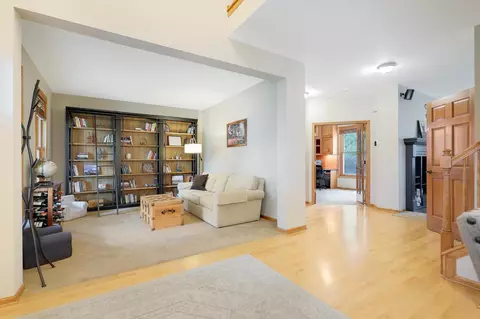 4629 Stonecliffe Dr, Eagan, MN 55122 photo 5