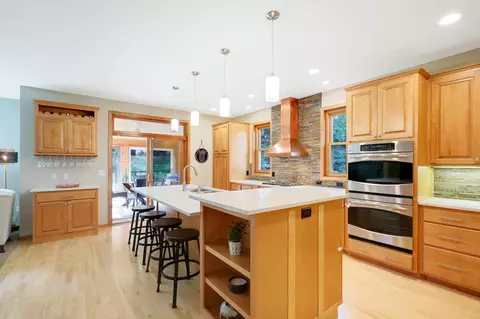 4629 Stonecliffe Dr, Eagan, MN 55122 photo 10