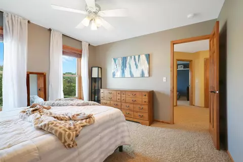 4629 Stonecliffe Dr, Eagan, MN 55122 photo 28