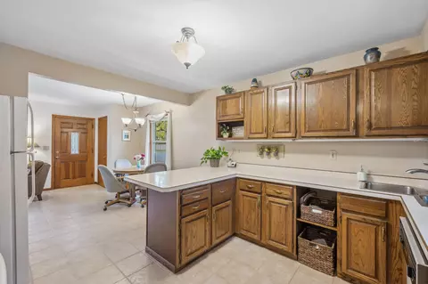 40 E 94 12 St, Bloomington, MN 55420 photo 16