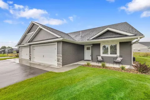 2954 Elgin Ct, River Falls, WI 54022
