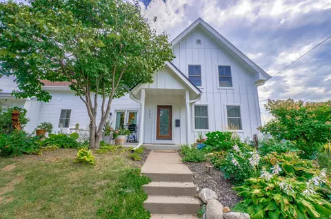 503 4th St N, Stillwater, MN 55082