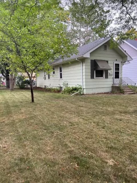 922 9th Ave SE, Saint Cloud, MN 56304