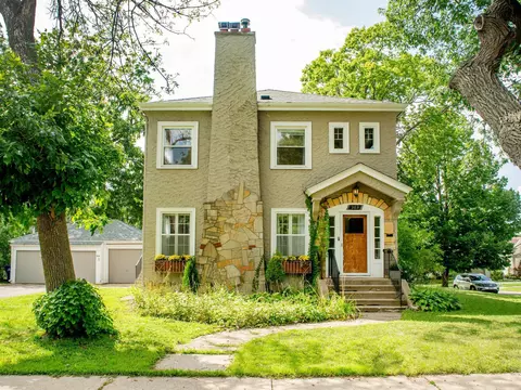 303 Cleveland Ave S, Saint Paul, MN 55105