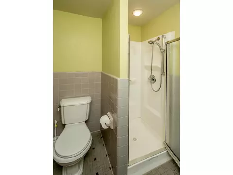 8915 River Ridge Rd, Bloomington, MN 55425 photo 48