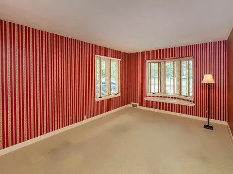 8915 River Ridge Rd, Bloomington, MN 55425 photo 34