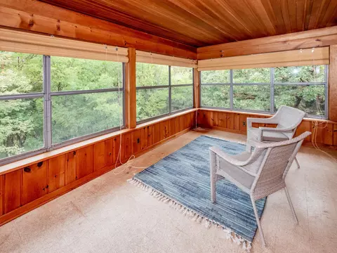 8915 River Ridge Rd, Bloomington, MN 55425 photo 30