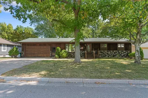 603 5th St NE, Montgomery, MN 56069