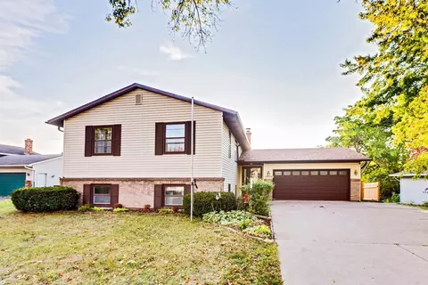 3029 Bartelmy Ct, Maplewood, MN 55109