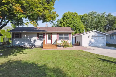 125 Dale Ave S, Annandale, MN 55302