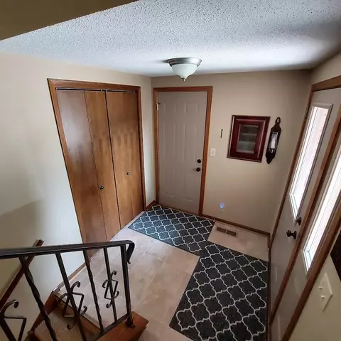 801 11 12 Ave SE, Willmar, MN 56201 photo 4