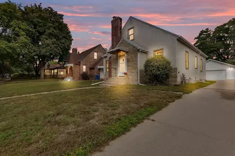 1189 E Mclean Ave, Saint Paul, MN 55106