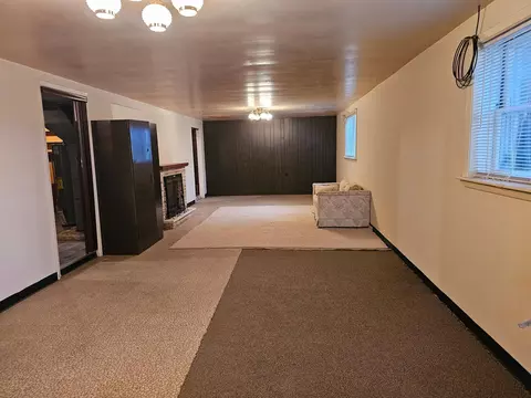 813 Des Moines Dr, Windom, MN 56101 photo 5