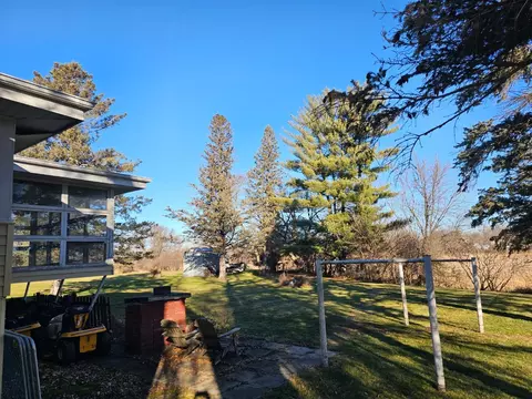 813 Des Moines Dr, Windom, MN 56101 photo 21