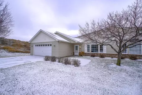 59 Brighton Path, Hudson, WI 54016
