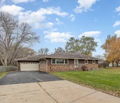 4001 65th Ave N, Brooklyn Center, MN 55429