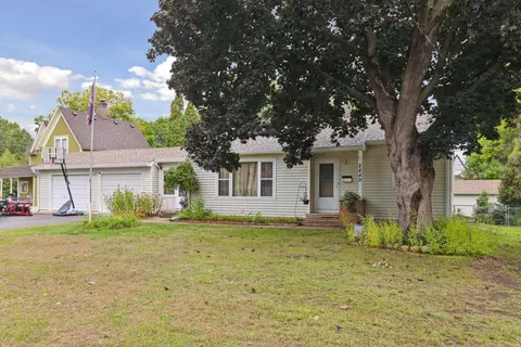 2649 18th Ave E, North Saint Paul, MN 55109