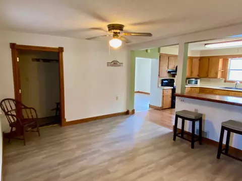 219 Lowell St E, Le Roy, MN 55951 photo 7