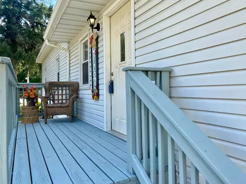 219 Lowell St E, Le Roy, MN 55951 photo 23