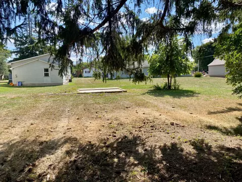 219 Lowell St E, Le Roy, MN 55951 photo 26