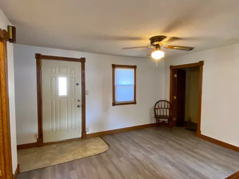 219 Lowell St E, Le Roy, MN 55951 photo 10