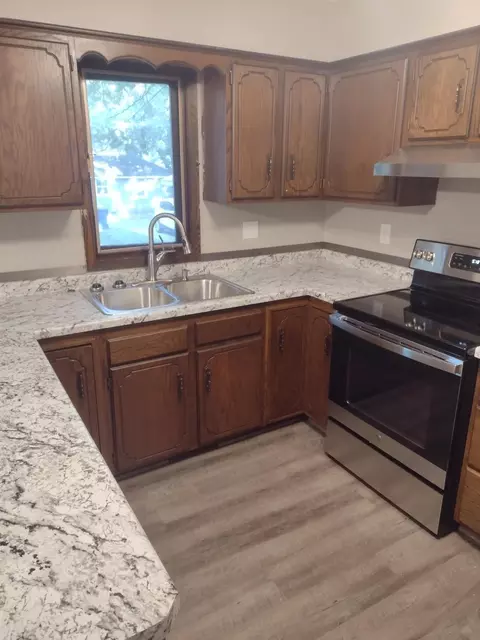 905 11th Ave SE, Saint Cloud, MN 56304 photo 3