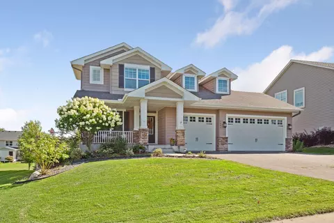 2685 Fieldstone Dr, Victoria, MN 55386