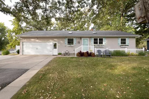1401 Hoot Lake Dr, Fergus Falls, MN 56537