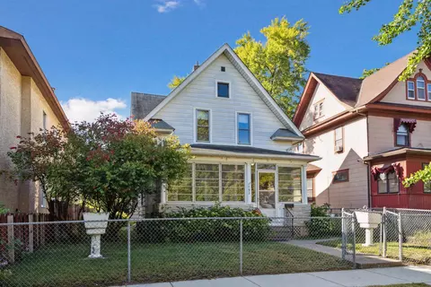 792 Aurora Ave, Saint Paul, MN 55104