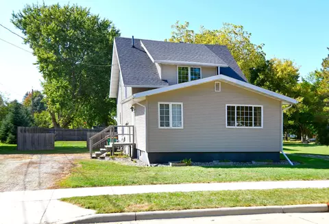 416 Birch Ave N, New Richland, MN 56072