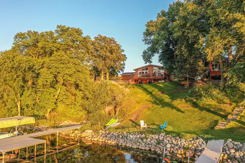 1314 Maple Dr SE, Alexandria, MN 56308