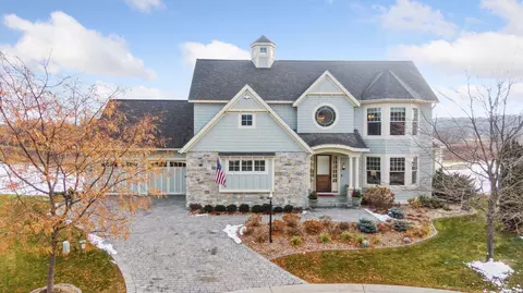 3772 Mayo Lake Rd SW, Rochester, MN 55902
