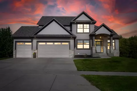 2086 Shannon Oaks Blvd NE, Rochester, MN 55906