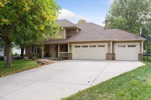 9014 Princeton Bay, Woodbury, MN 55125