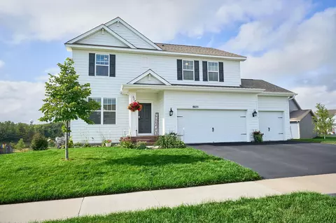 8655 Platinum Dr, Woodbury, MN 55129
