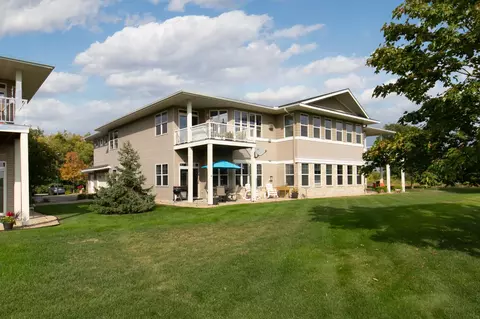 1143 Gallery Ln #1143, Chaska, MN 55318