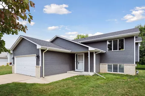 813 S Walnut St, Belle Plaine, MN 56011