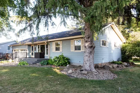 1073 Powell Ave, River Falls, WI 54022