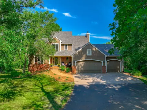 1209 Birch Dr, Hudson, WI 54016