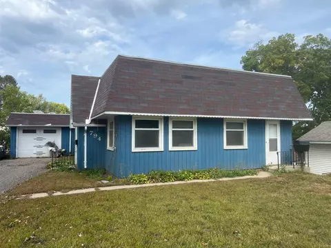794 W 5th St, Zumbrota, MN 55992
