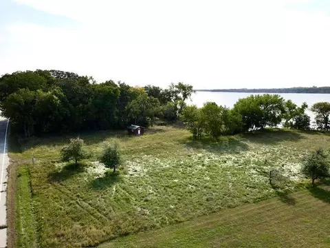 34701 State Highway 7, Foster Twp, MN 56225
