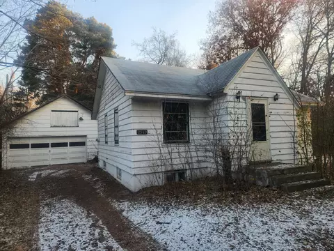 2519 Sherwood Rd, Mounds View, MN 55112