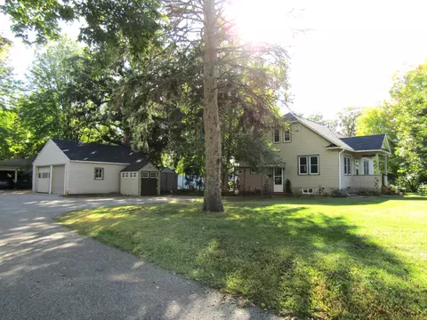 124 Grove Ave, Montevideo, MN 56265