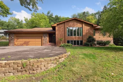 211 W Kraft Rd, West Saint Paul, MN 55118