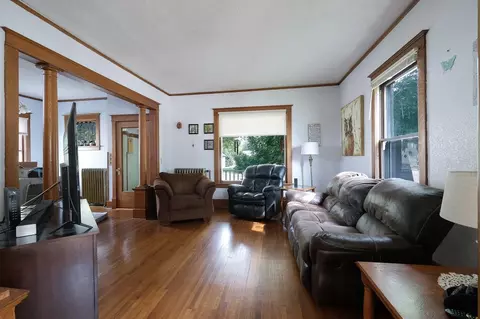 312 5th St SE, Waseca, MN 56093 photo 4