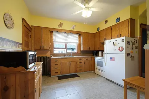312 5th St SE, Waseca, MN 56093 photo 7